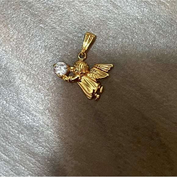10K plated gold angel necklace pendent - Picture 2 of 2